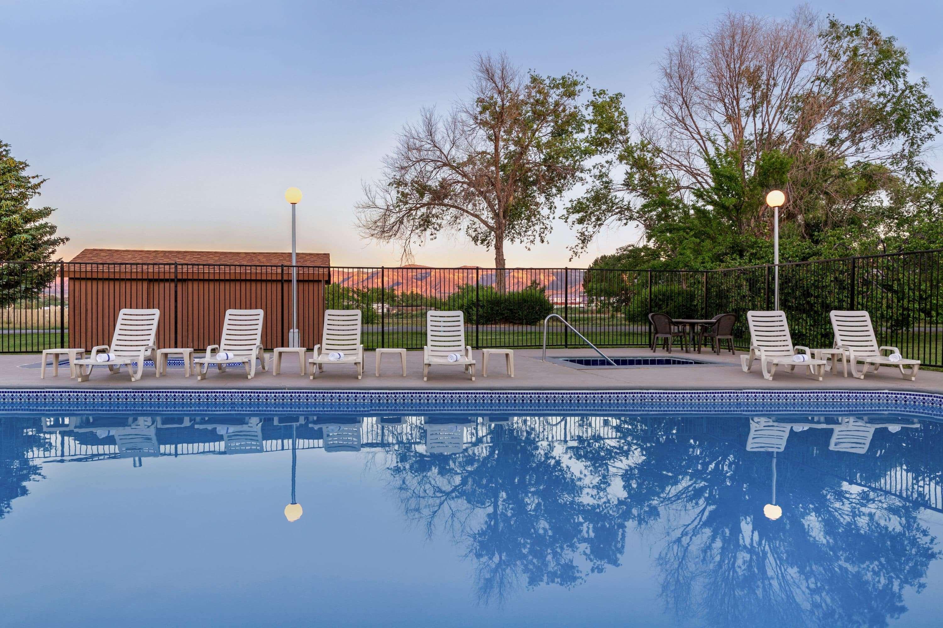 Days Inn By Wyndham Cortez Exteriér fotografie